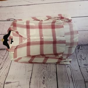 ❤️ Velvet Heart Medium red and white botton down top.